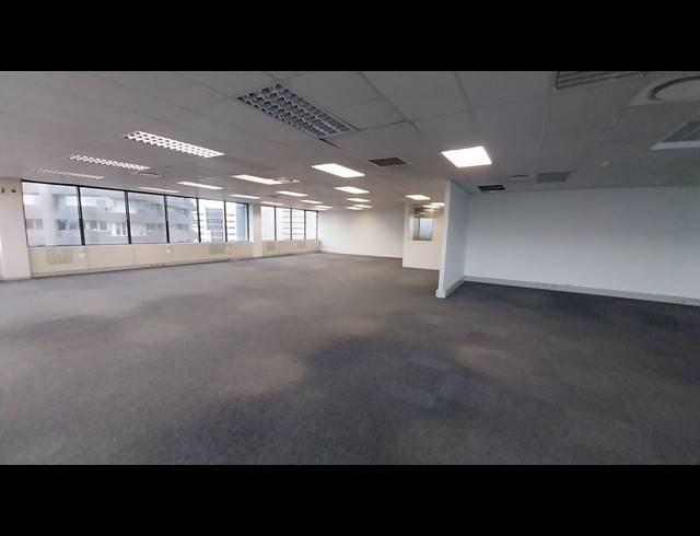 1,215M² OFFICE TO LET IN CAPE TOWN CITY CENTRE